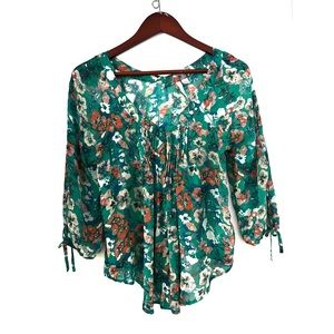 Lauren Conrad floral button up shirt size small